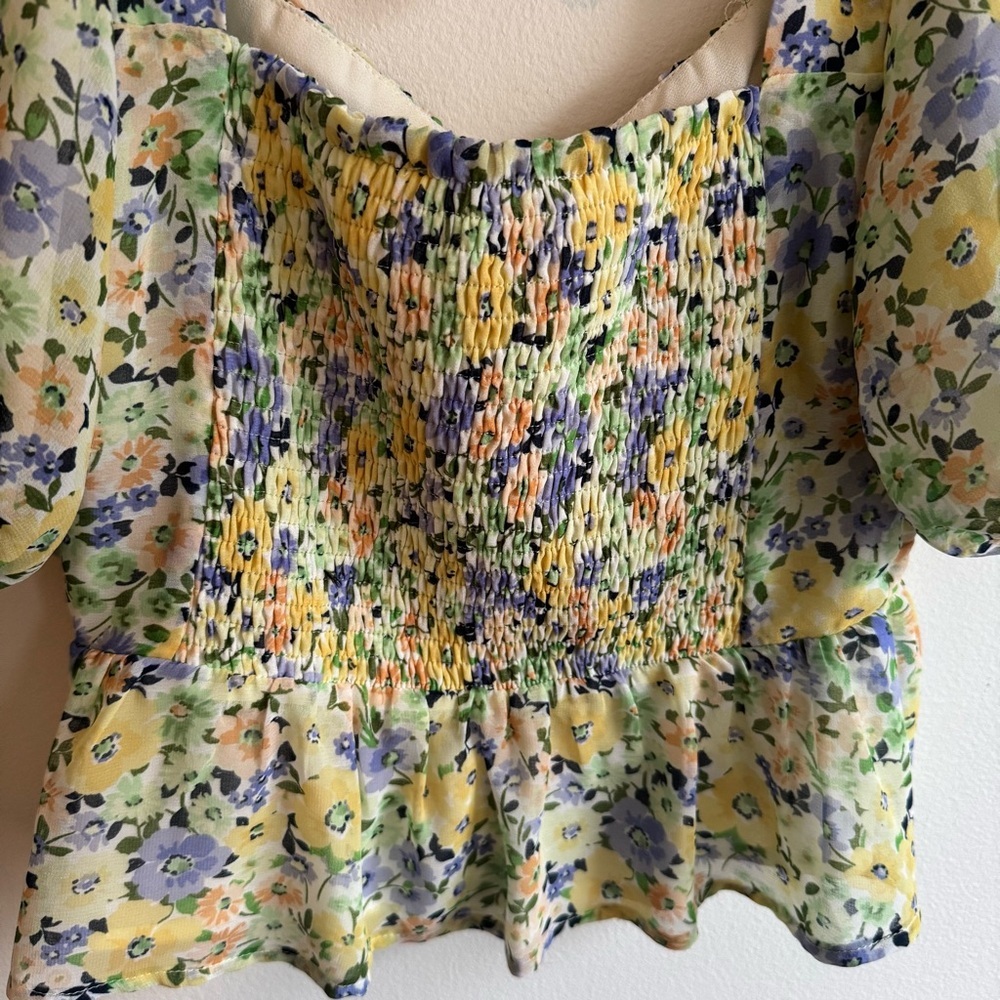 Astr Floral Puff-Sleeve Peplum Milkmaid Babydoll Top in Yellow and Lavender - Picture 8 of 11